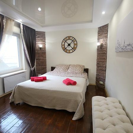 Romantic In Lviv 500M From Opera Exterior photo