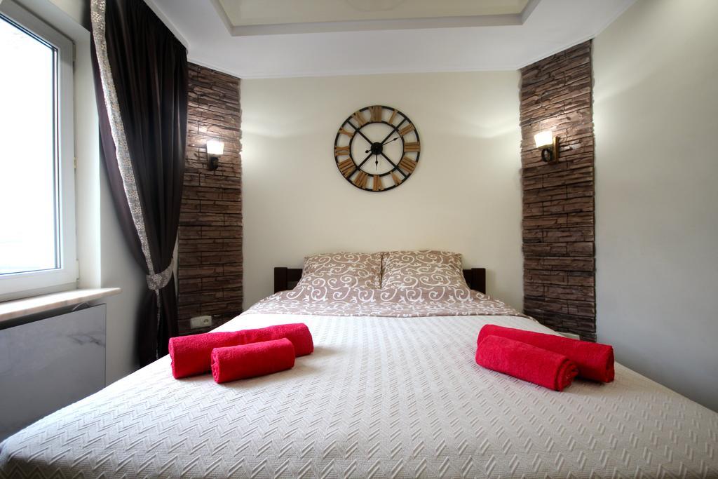 Romantic In Lviv 500M From Opera Exterior photo